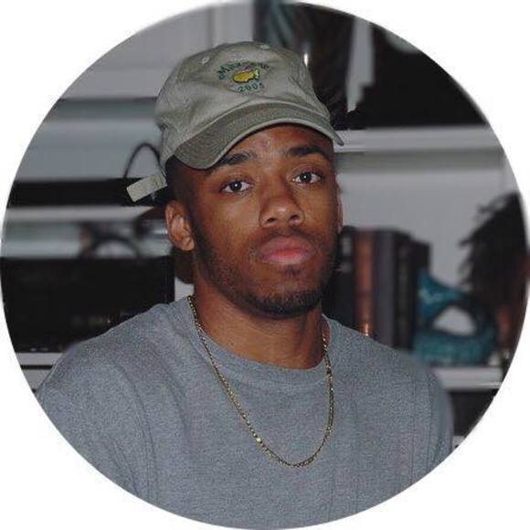 Meet your Posher, Lorenzo - Picture 1 of 1